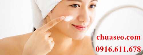 Để cho dung dịch nguội rồi sau đó dùng bông thấm vào dung dịch Để cho dung dịch nguội rồi sau đó dùng bông thấm vào dung dịch